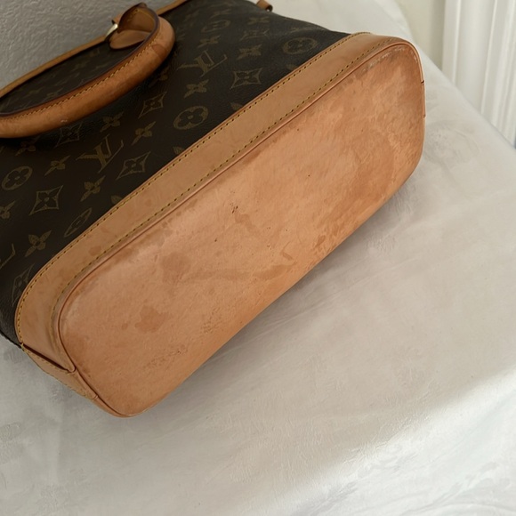 LV bag - Picture 7 of 13